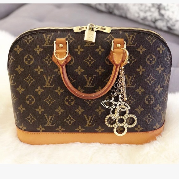 Louis Vuitton Handbags - ‼️SOLD‼️♥️Authentic Louis Vuitton Alma PM♥️